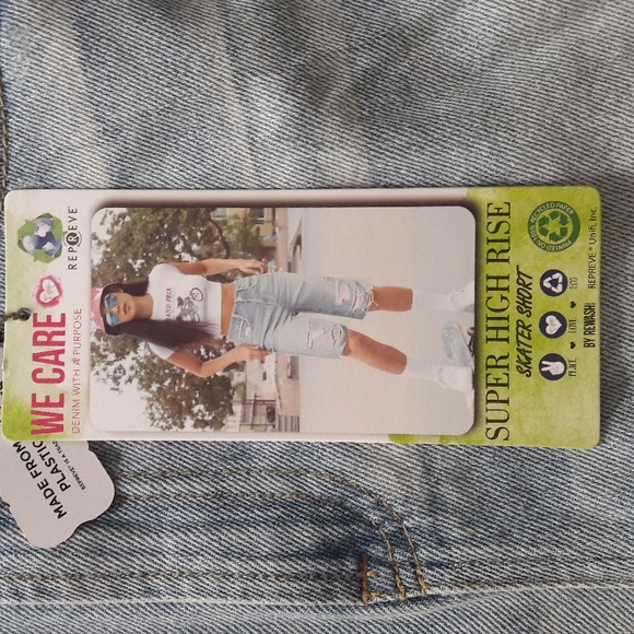 NWT "REWASH" Super High Rise Distressed Vintage Revival Skater Short Size 5/27 - Picture 5 of 8